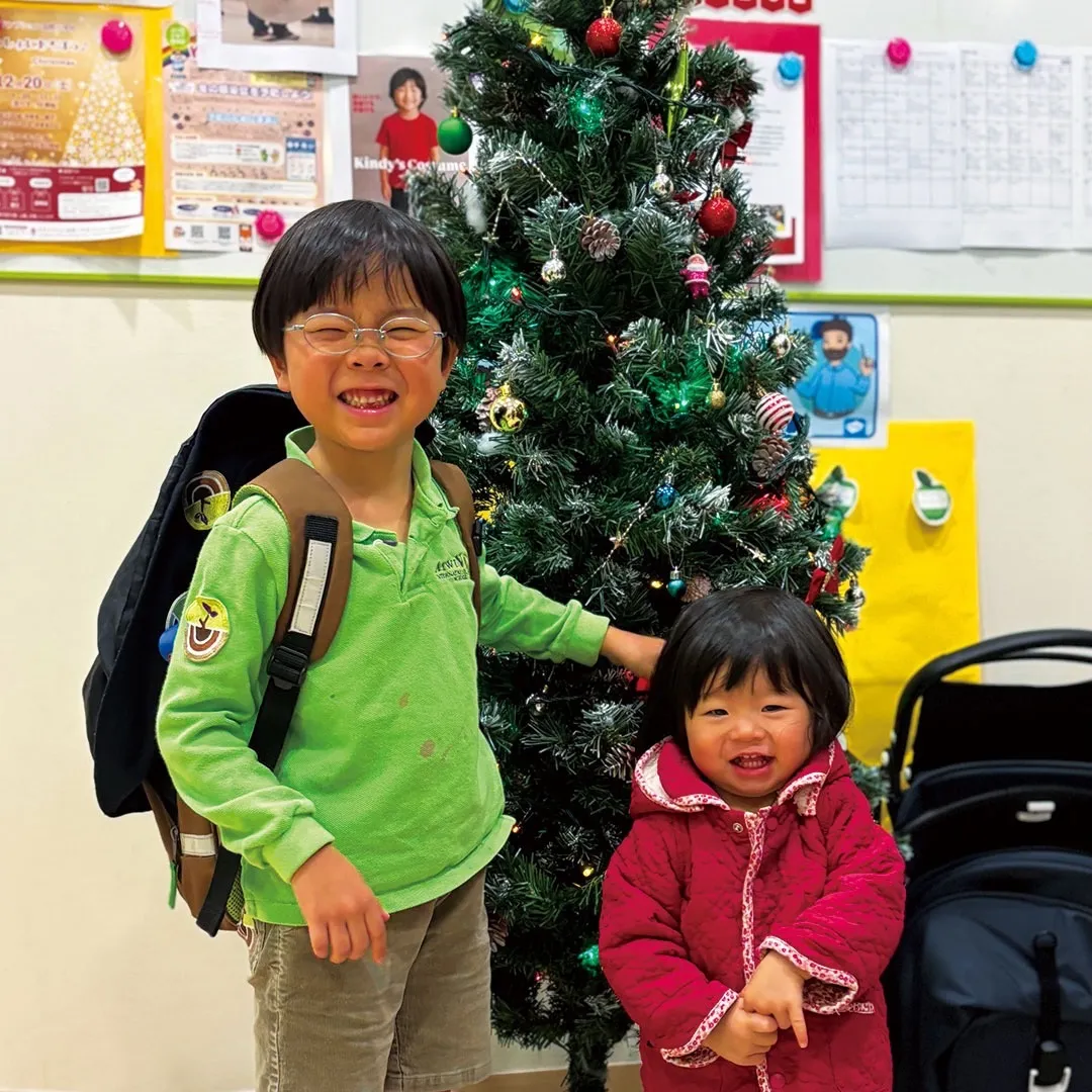 園内がやさしい光に包まれ、すっかりクリスマスムードになりまし...