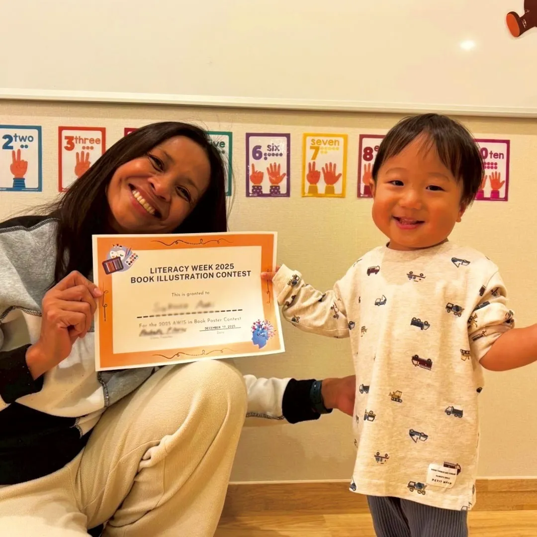 以前行われたリテラシーウィーク（読書週間）のブックカバーコン...