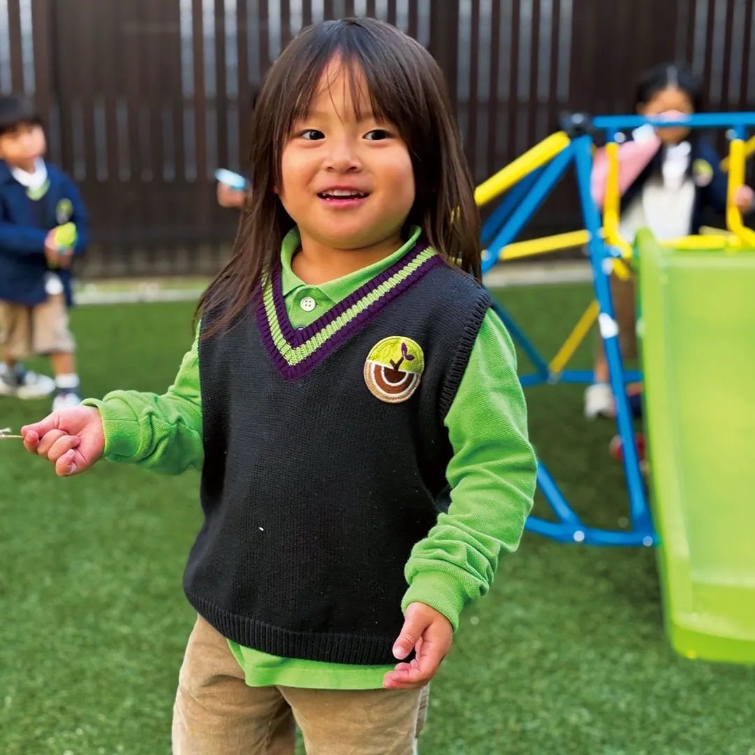 今日も元気いっぱい外遊び。