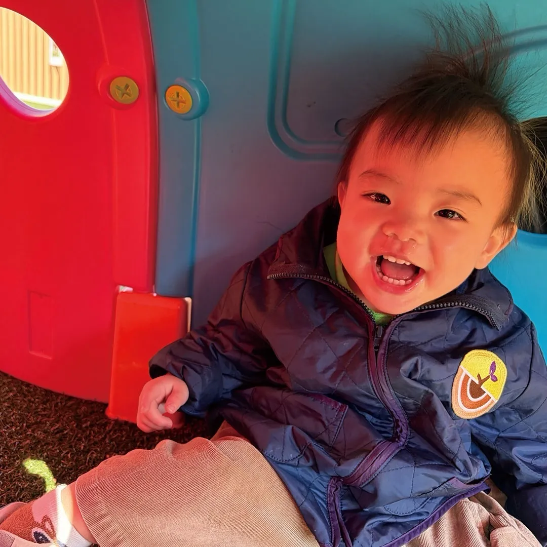 Beautiful weather, happy kids ...