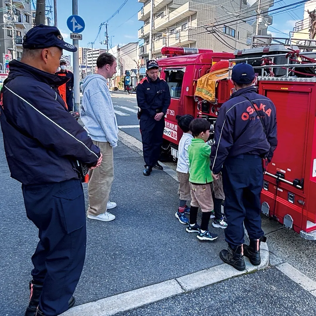 本物の消防車を間近で見学しました🚒